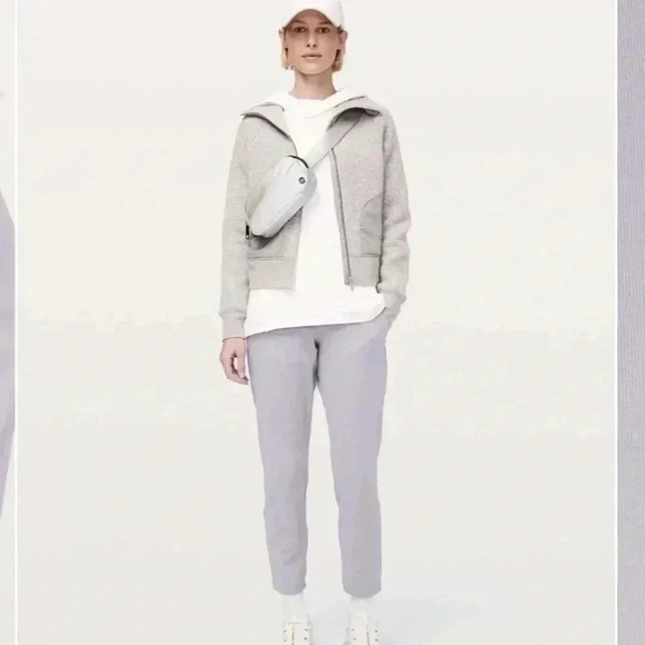 Lululemon  On the Fly 7/8 Pant 27"
Silverscreen 4 - Picture 1 of 12